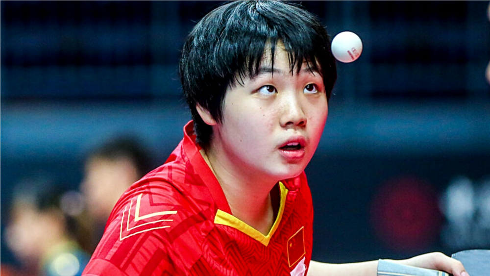 中国篮协：曾凡博空中摔倒回合应判违体 错判漏判因外籍裁判理解标准有差异